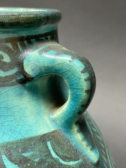 Raoul LACHENAL (1885-1956). 
Vase boule à...