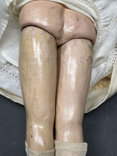 STEINER Beautiful closed-mouth doll, debossed...