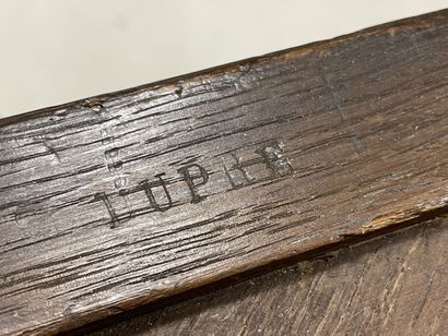 Pair of inlaid corners.
Louis XVI period...
