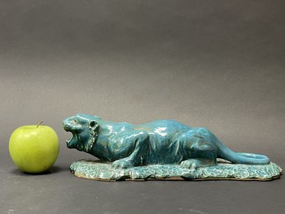 PRIMAVERA. 
Ceramic lioness, signed. 
9 x...