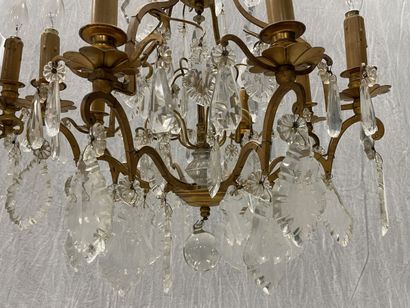 Pair of eight-light chandeliers. 
H. :83...