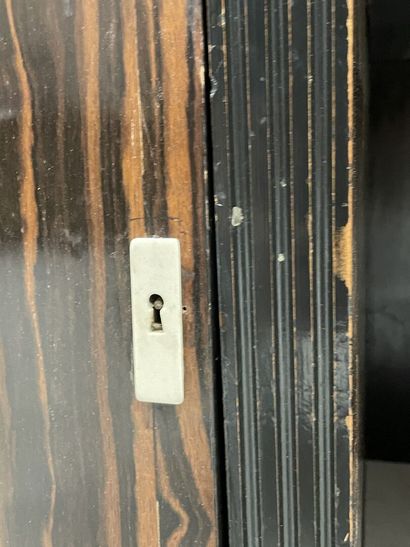 Cabinet de travail en placage d'ébène de...