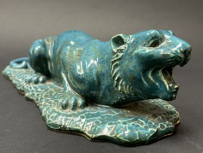 PRIMAVERA. 
Ceramic lioness, signed. 
9 x...