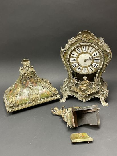 Wooden sconce with Martin varnish decoration...