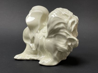 Compagnie des Arts Français. 
Chien Pékinois...