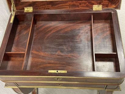 Mahogany veneered working table, underlined...