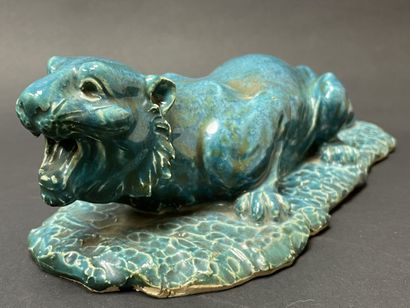 PRIMAVERA. 
Ceramic lioness, signed. 
9 x...