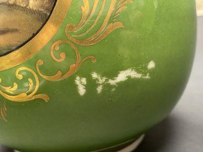 Porcelain cabaret with green background,...