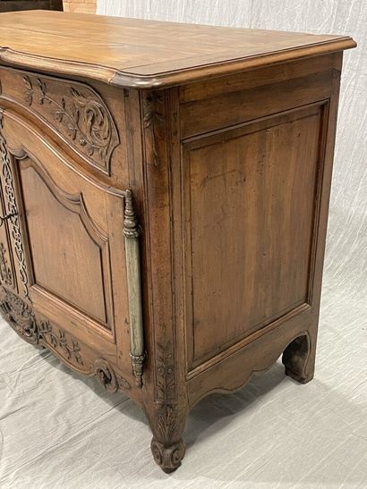 Provençal sideboard in carved and molded...