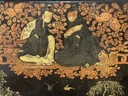 Worker in lacquered wood with Far Eastern...