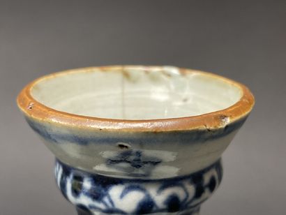 Pair of porcelain vases
Indochine for the...