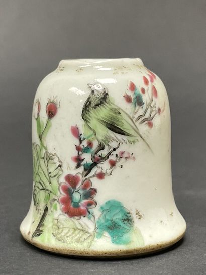 CHINA Set of four snuffboxes and an inkwell...