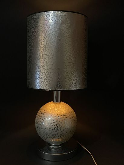 Lamp in metal and granite glass.
Circa 1970.
H:...