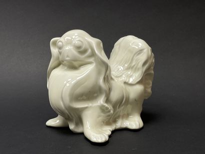 Compagnie des Arts Français. 
Chien Pékinois...