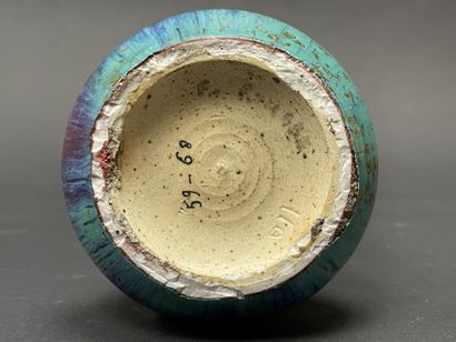 Fernand RUMEBE (1875-1952) - 
Vase en grès...