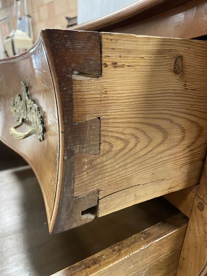 Curved chest of drawers in blond fruitwood,...