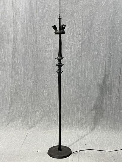 Objet Insolite, modèle Mancha.
Lampadaire...