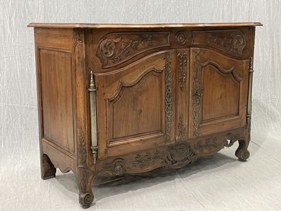 Provençal sideboard in carved and molded...