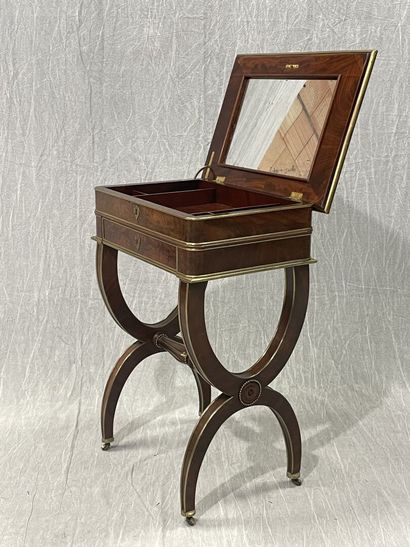 Mahogany veneered working table, underlined...