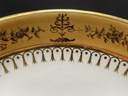 Sèvres: Porcelain navette bowl with gold...