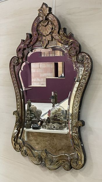 Venetian mirror. 
140 x 87 cm. 
restorat...
