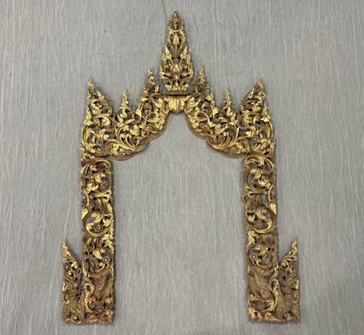 Mandorla-shaped portico with finely carved...