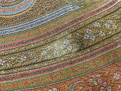 Antique wool cashmere.
160 x 350 cm.
Small...