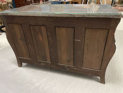 Chest of drawers, curved on all sides, opening...