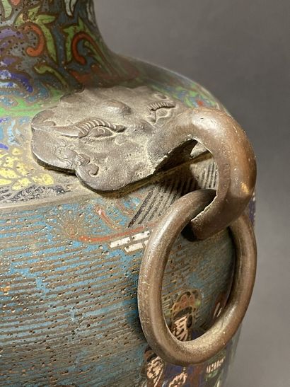 JAPON début XX°
Paire de grands vases en...