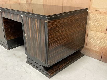 Cabinet de travail en placage d'ébène de...