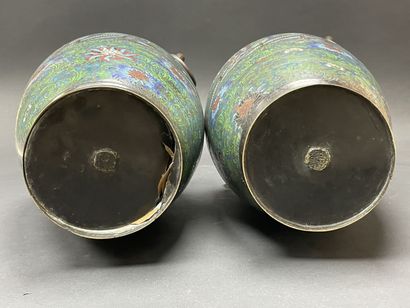 JAPON début XX°
Paire de grands vases en...
