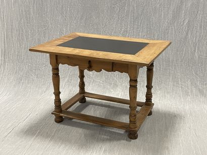 Fruitwood changer's table, other legs joined...