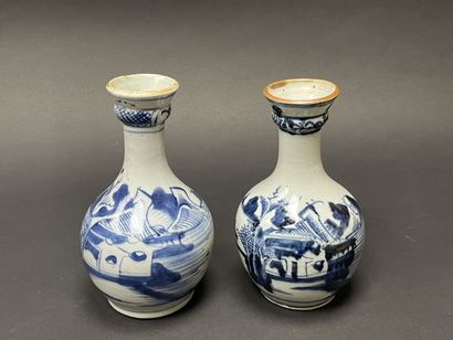 Pair of porcelain vases
Indochine for the...