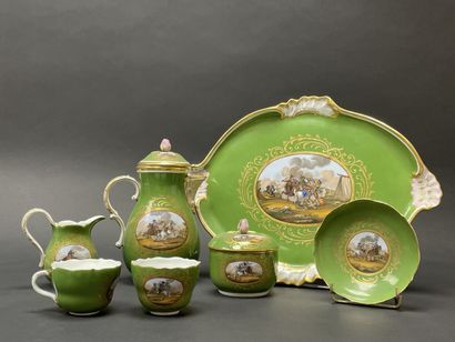 Porcelain cabaret with green background,...