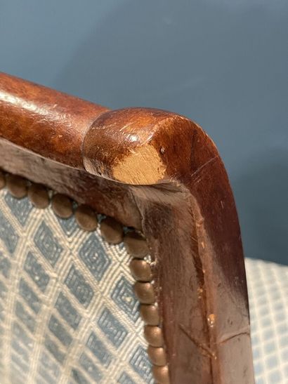 Fauteuil d'enfant en placage d'acajou
Milieu...