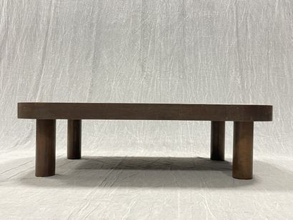 Roger CAPRON (1922-2006).
Table basse rectangulaire...