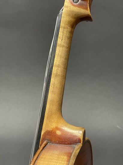 Violon portant une étiquette Audinot 1926...