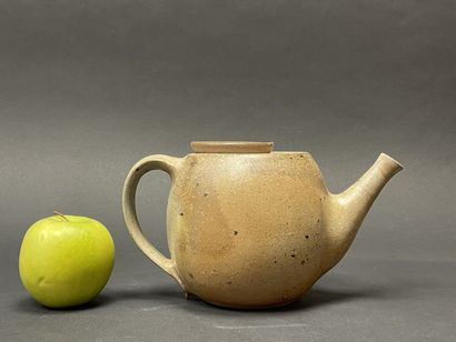 Robert DEBLANDER (1924-2010).
Théière en...