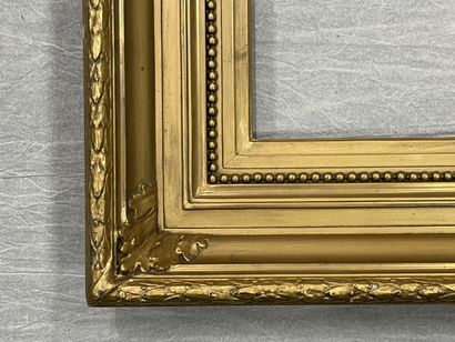 Cadre en bois et stuc doré
Dim. intérieur:...