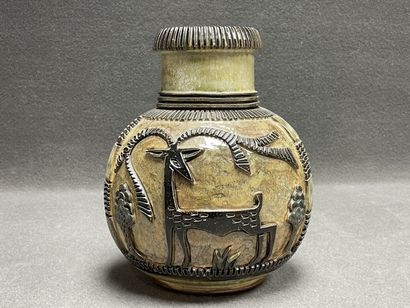 Roger GUERIN (1896-1954) Atelier de.
Vase...