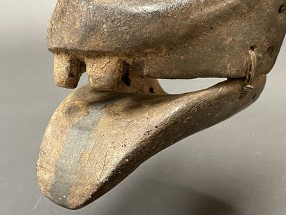 COTE D'IVOIRE Masque articulé. 
28 x 15 x...