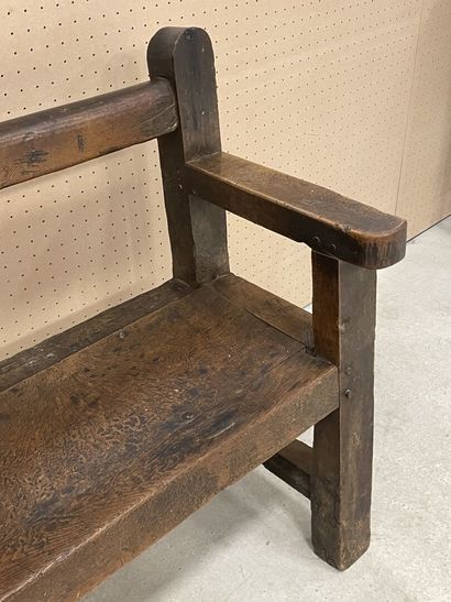 Grand banc de communauté en chêne.
XVII°...