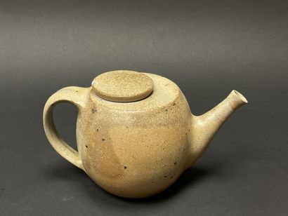 Robert DEBLANDER (1924-2010).
Théière en...