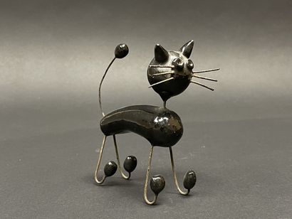 ACCOLAY 
Petit chat, 
Sculpture de la série...
