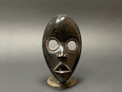 COTE D'IVOIRE Masque Dan.
Bois sculpté à...