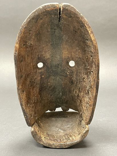 COTE D'IVOIRE Masque articulé. 
28 x 15 x...