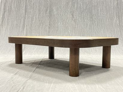 Roger CAPRON (1922-2006).
Table basse rectangulaire...