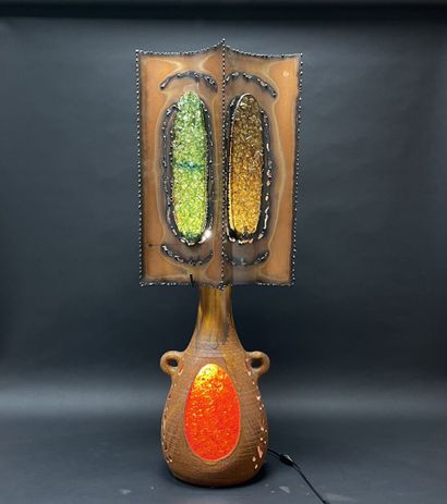 ACCOLAY 
Lampe , piétement en céramique émaillée...