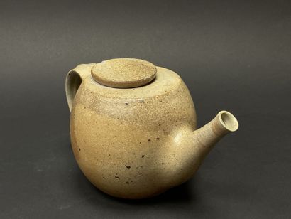 Robert DEBLANDER (1924-2010).
Théière en...