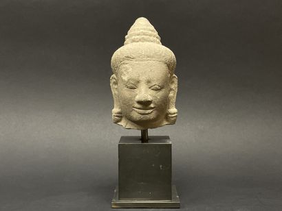 Tête de Bouddha au doux sourire, la tête...